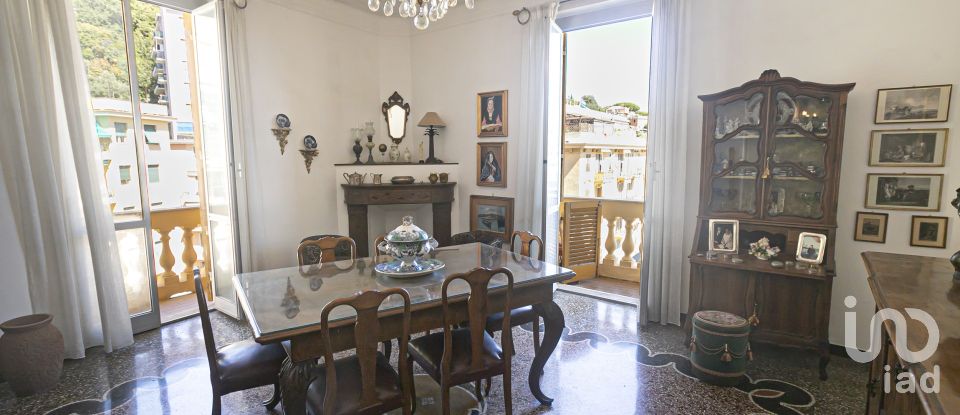 Apartment 6 rooms of 124 m² in Genova (16125)