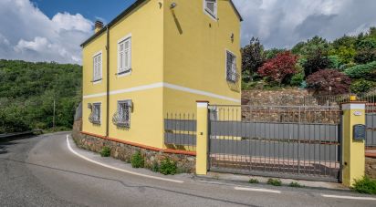 Villa 0 locali di 262 m² in Savona (17100)