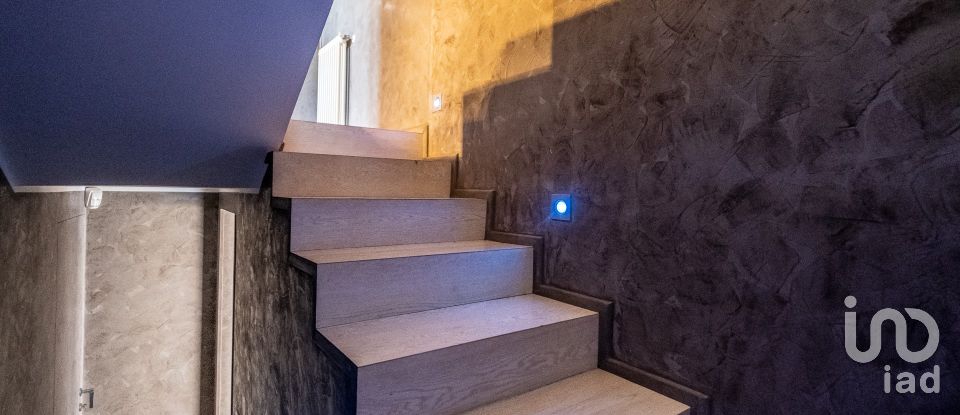 Farm 0 rooms of 262 m² in Savona (17100)