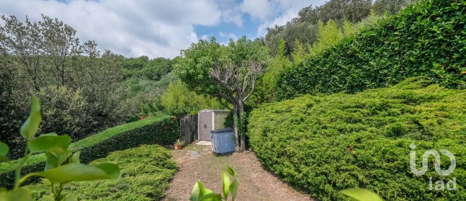 Farm 0 rooms of 262 m² in Savona (17100)