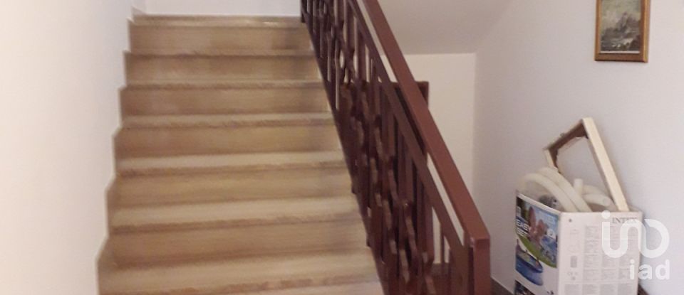 Casa indipendente 7 locali di 190 m² in Licciana Nardi (54016)