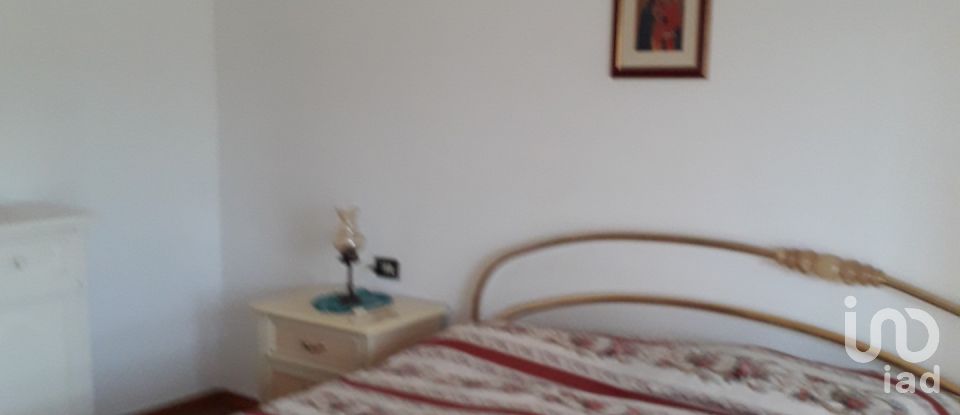 Casa indipendente 7 locali di 190 m² in Licciana Nardi (54016)