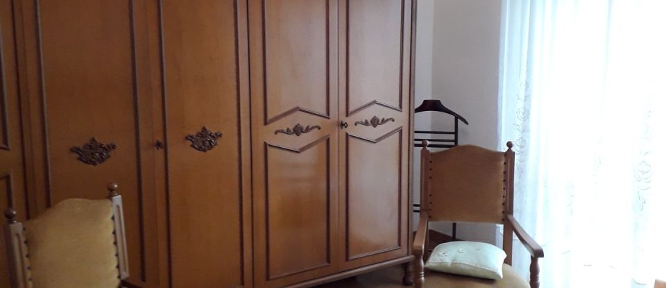 Casa indipendente 7 locali di 190 m² in Licciana Nardi (54016)