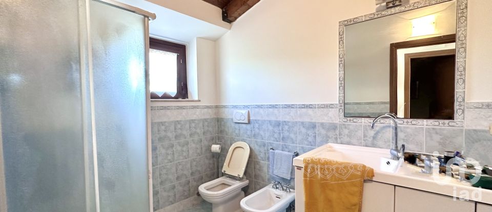 Traditional house 5 rooms of 130 m² in Montecosaro (62010)