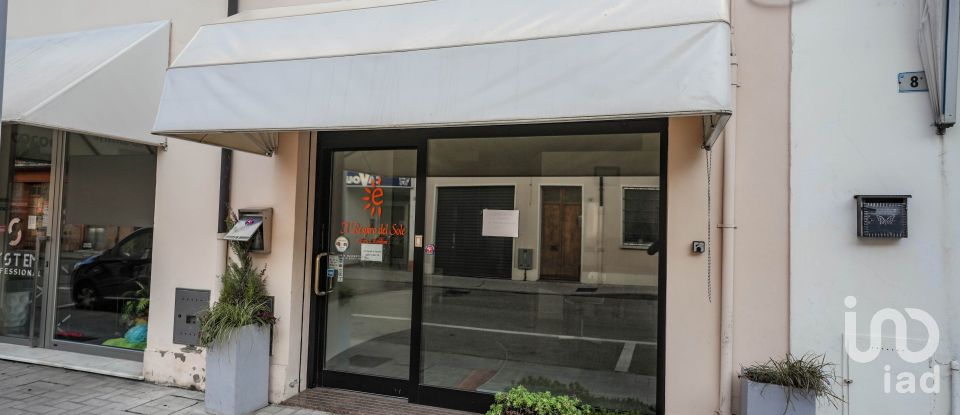 Shop / premises commercial of 93 m² in Portomaggiore (44015)
