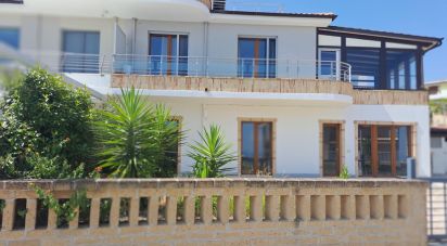 Casa indipendente / Villa 8 locali di 220 m² in Vasto (66054)