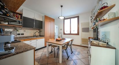 Villa a schiera 5 locali di 170 m² in Ferrara (44122)