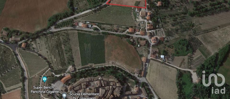 Land of 7,080 m² in Cossignano (63067)