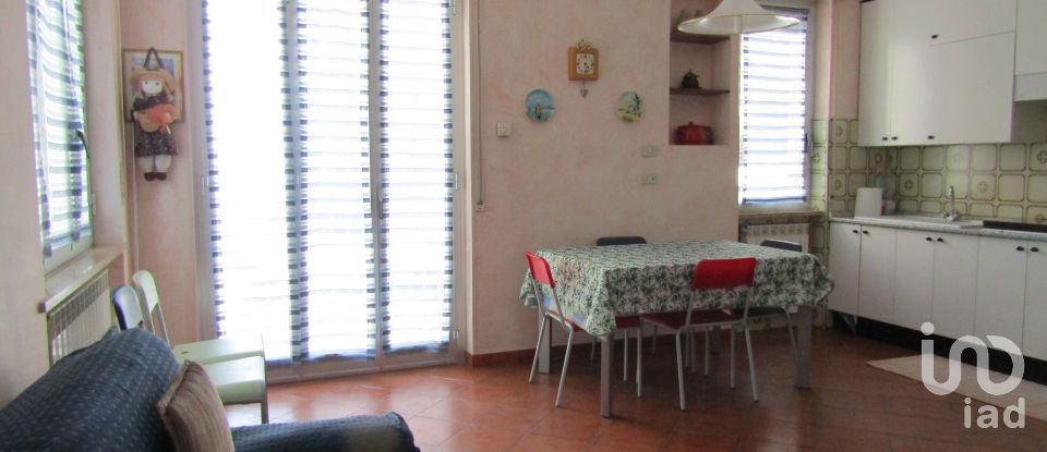 Three-room apartment of 55 m² in San Bartolomeo al Mare (18016)