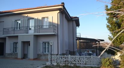 Casa indipendente / Villa 8 locali di 428 m² in Asti (14020)