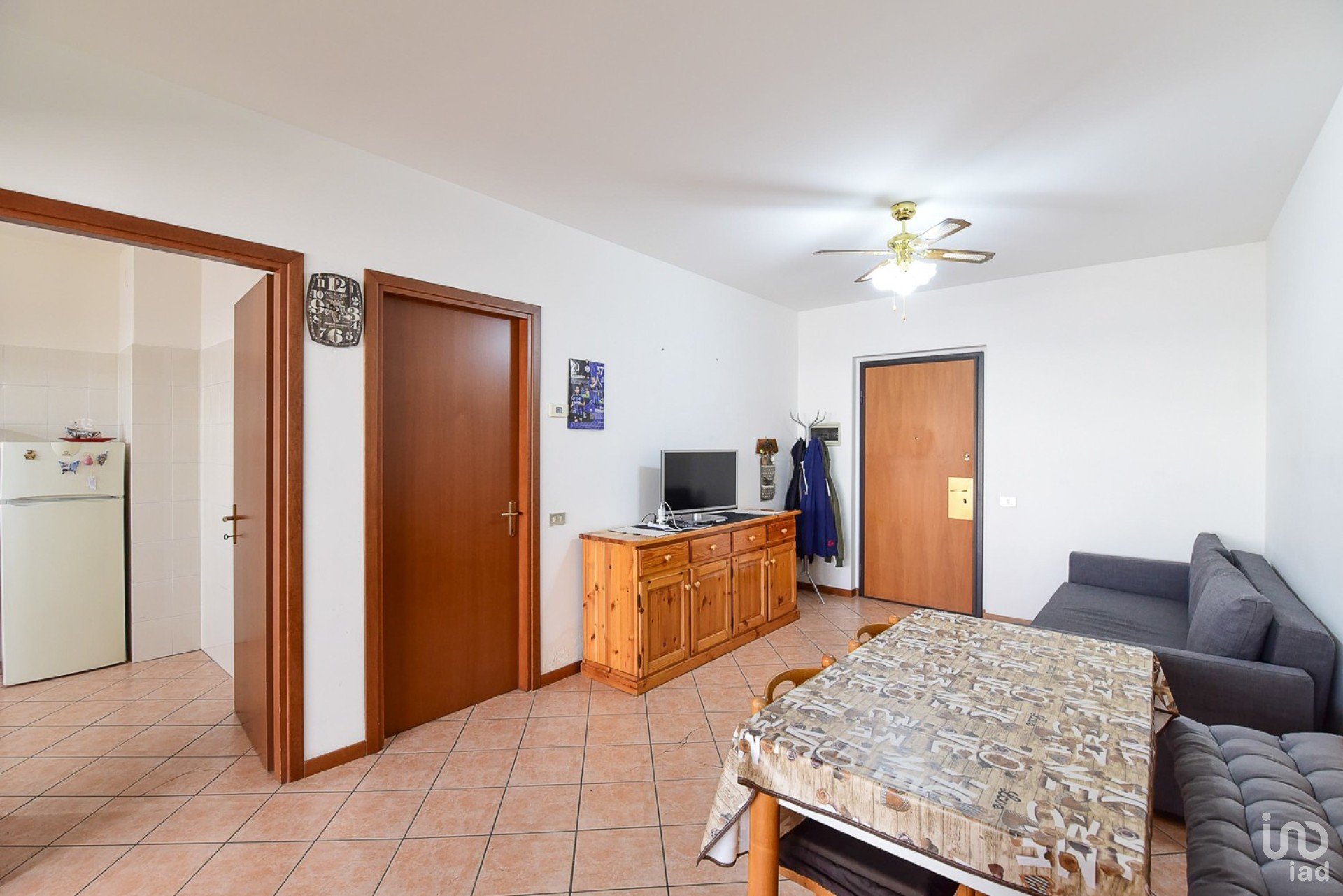 Appartamento 6 locali di 93 m² a Saronno