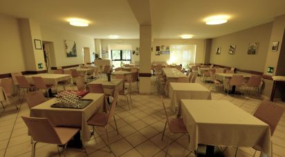 Restaurant of 772 m² in Poggio San Marcello (60030)