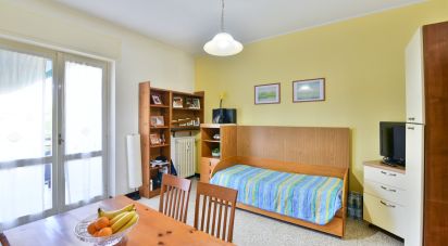 Two-room apartment of 55 m² in Giussano (20833)