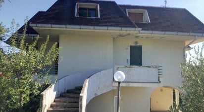 Farm 11 rooms of 320 m² in - (61036)