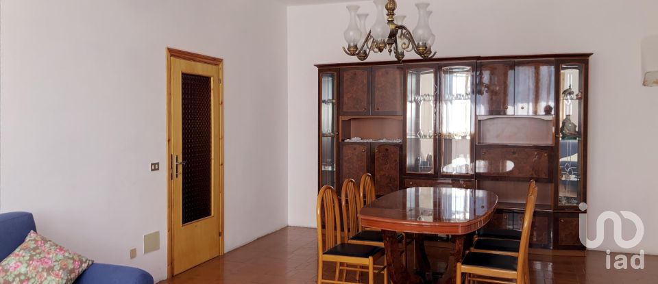 Farm 11 rooms of 320 m² in - (61036)