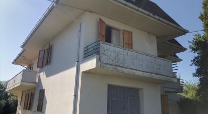 Farm 11 rooms of 320 m² in - (61036)