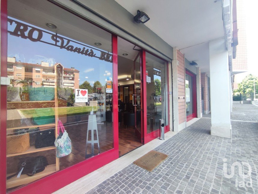 Negozio / locale commerciale di 123 m² in Roma (00148)