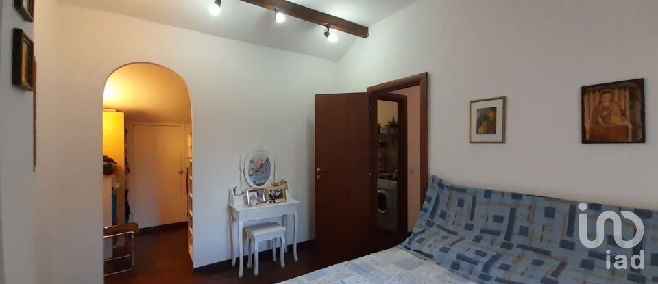 Bilocale di 60 m² a Inverigo (22044)