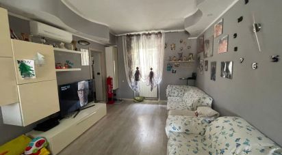 Triplex 3 rooms of 84 m² in Castel Madama (00024)