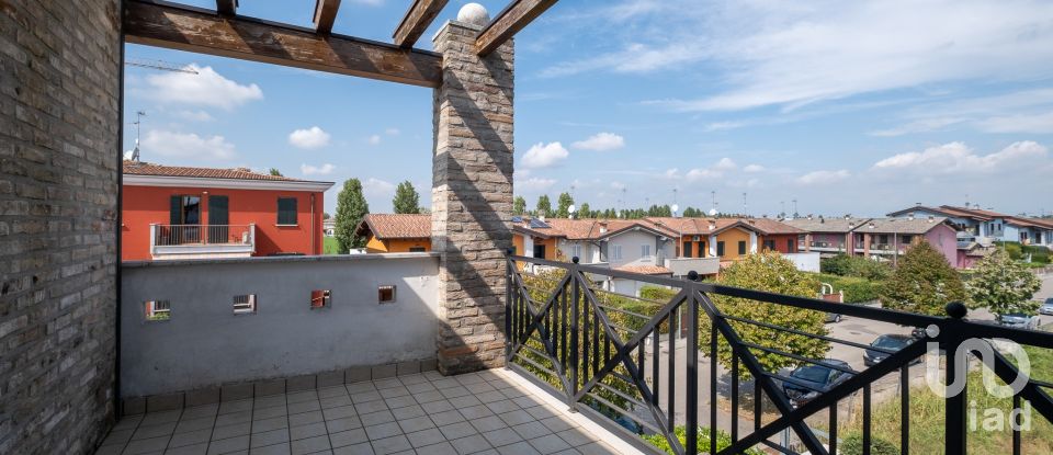 Three-room apartment of 106 m² in Castel Goffredo (46042)