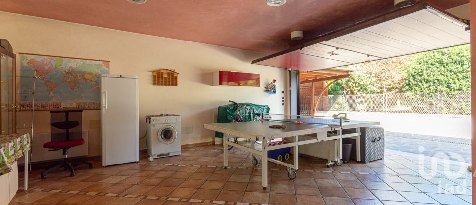 House boat 11 rooms of 600 m² in Borgoricco (35010)