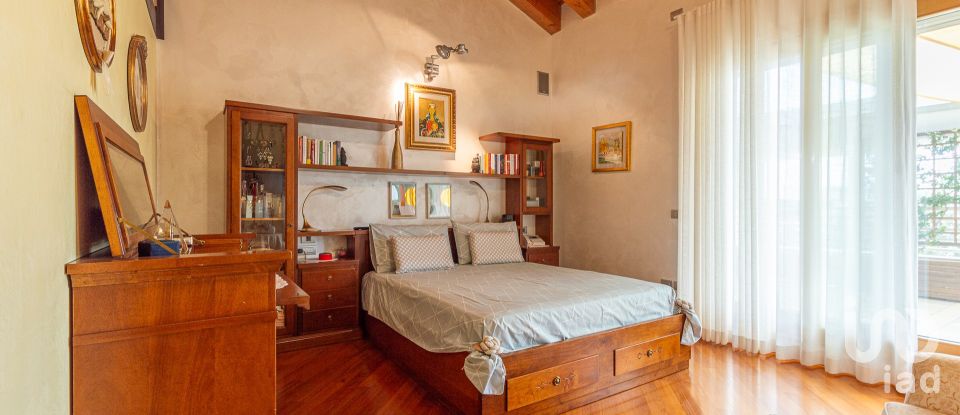 Villa Bifamiliare 11 locali di 600 m² in Borgoricco (35010)