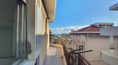 Appartamento 7 locali di 120 m² a Genova (16154)