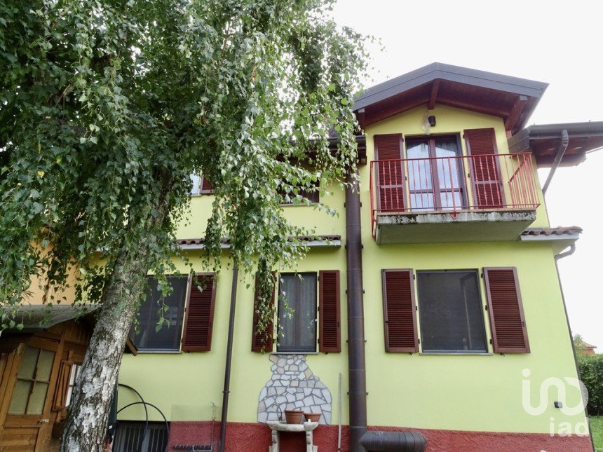 Casa indipendente 10 locali di 258 m² in Busnago (20874)