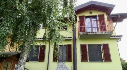Casa indipendente 10 locali di 258 m² in Busnago (20874)