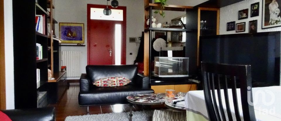 Casa indipendente 10 locali di 258 m² in Busnago (20874)