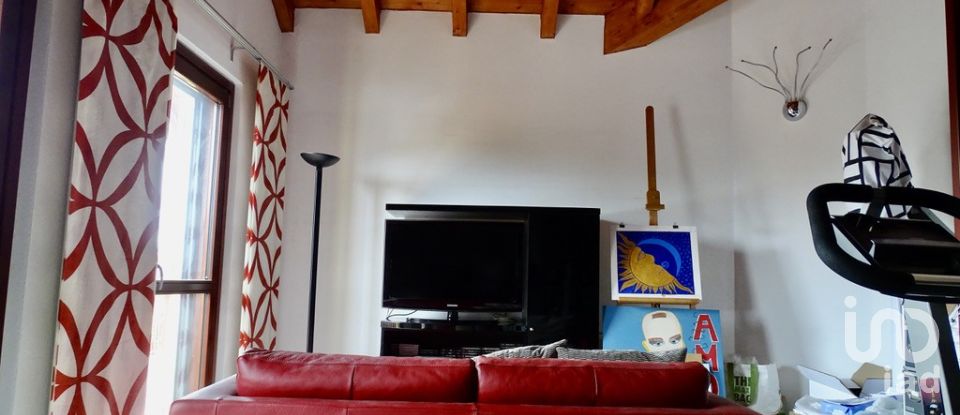 Casa indipendente 10 locali di 258 m² in Busnago (20874)