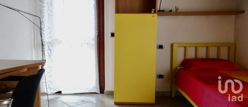 Casa indipendente 10 locali di 258 m² in Busnago (20874)