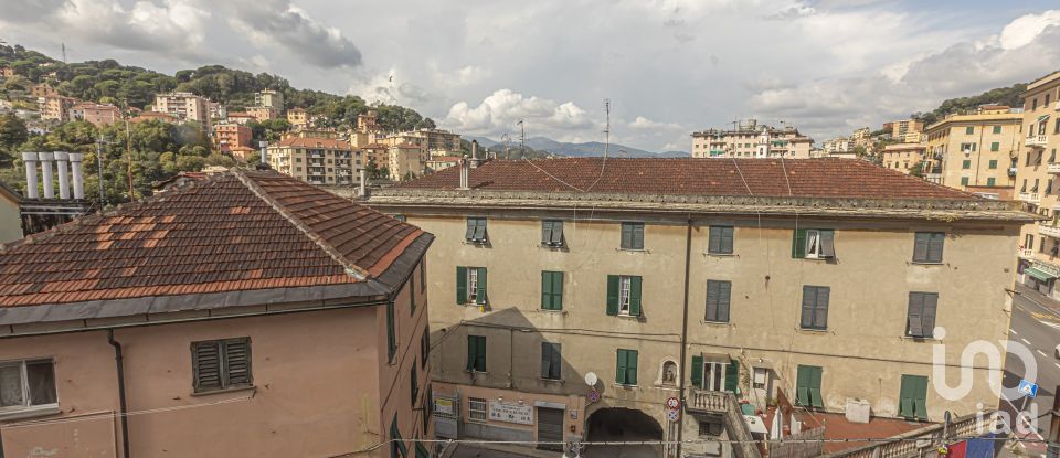 Apartment 5 rooms of 82 m² in Genova (16127)