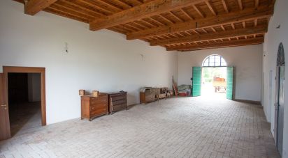 Casa indipendente 13 locali di 1.000 m² in Serravalle a Po (46030)