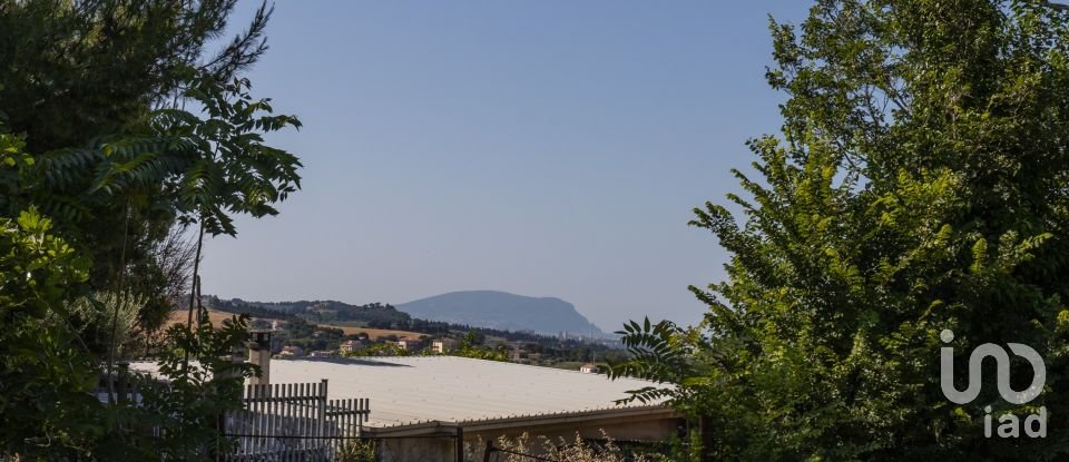 Townhouse 8 rooms of 349 m² in Civitanova Marche (62012)