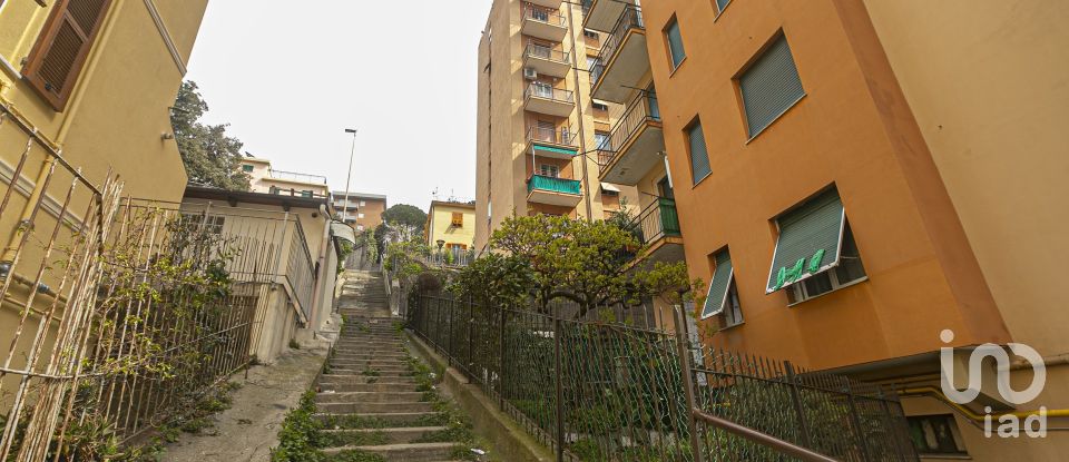 Quadrilocale di 70 m² a Genova (16139)