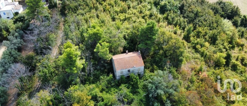 Casa indipendente 5 locali di 165 m² in Montefiore dell'Aso (63062)