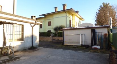 Appartamento 6 locali di 140 m² a Medole (46046)
