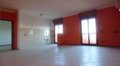 Appartamento 6 locali di 140 m² a Medole (46046)