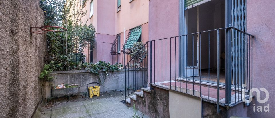 Four-room apartment of 80 m² in Genova (16149)