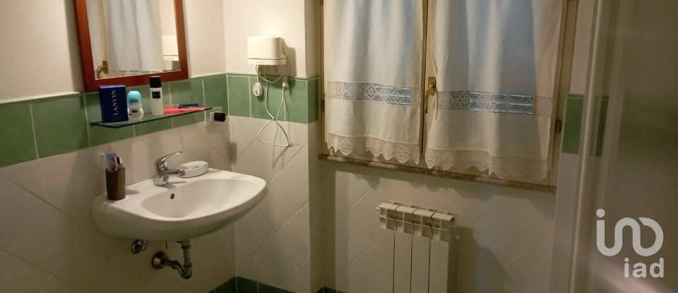 Town house 11 rooms of 300 m² in Sassari (07040)