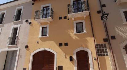 Casa indipendente 9 locali di 200 m² in San Pio delle Camere (67020)