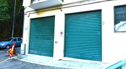 Posto auto di 37 m² in Genova (16152)