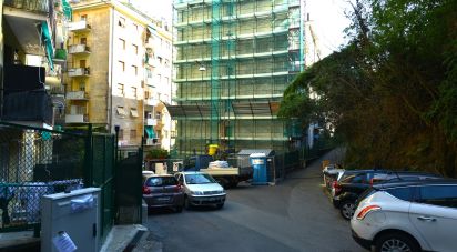 Posto auto di 37 m² in Genova (16152)