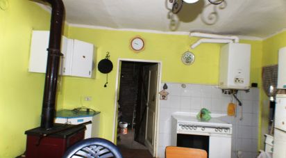 House 5 rooms of 185 m² in Mombaldone (14050)