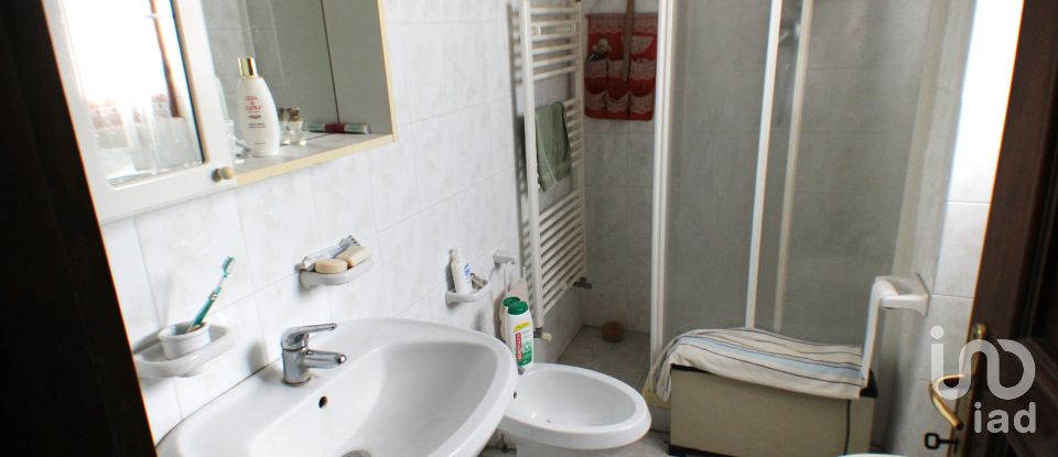 Casa indipendente / Villa 5 locali di 185 m² in Mombaldone (14050)