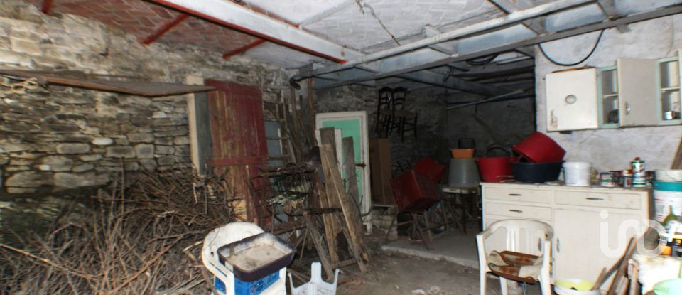 Casa indipendente / Villa 5 locali di 185 m² in Mombaldone (14050)