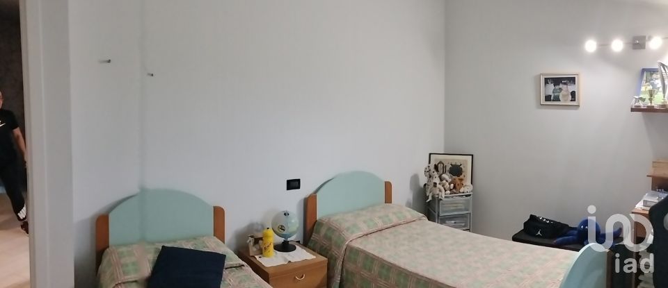 Casa indipendente 19 locali di 540 m² in Cappelle sul Tavo (65010)