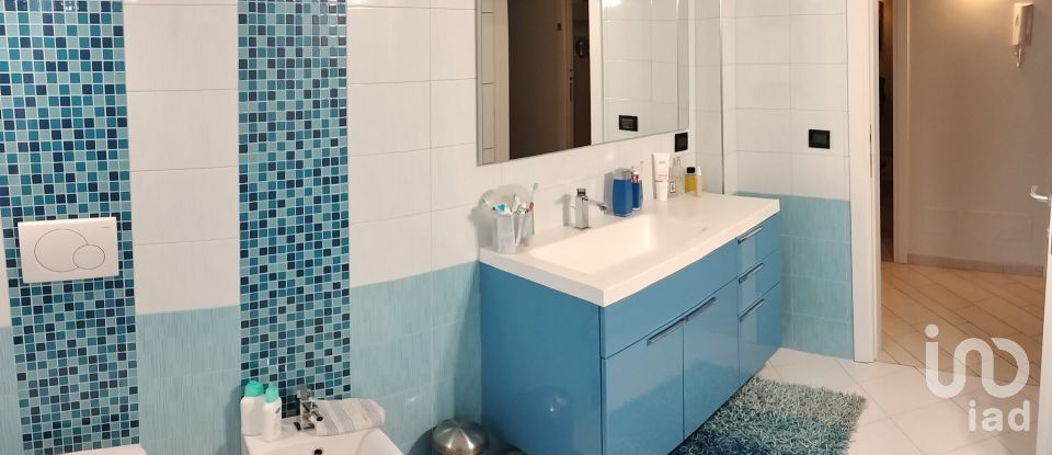 Casa indipendente 19 locali di 540 m² in Cappelle sul Tavo (65010)