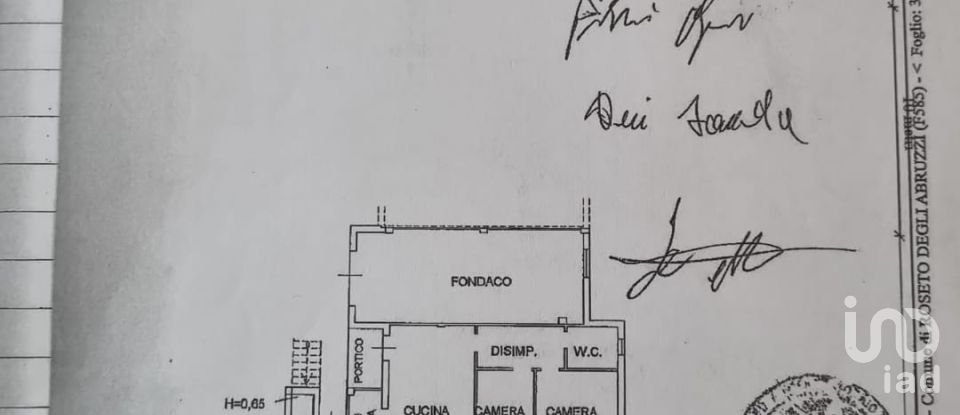 Villa Bifamiliare 13 locali di 380 m² in Roseto degli Abruzzi (64026)